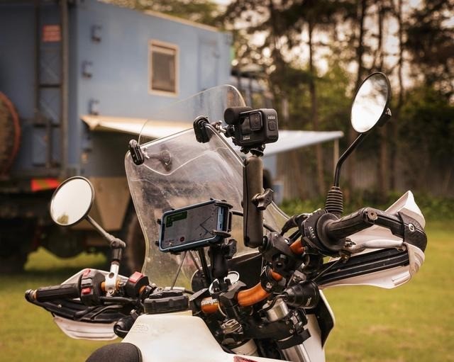 手機支架「Ram mount」