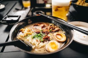 日本拉麵店拒絕兩人共吃一碗麵 老闆:「一碗400日圓已經很便宜」-職人選物