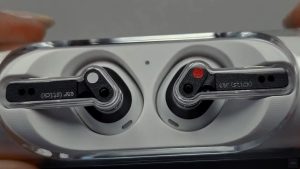 Nothing 第二款真無線耳機 Nothing Ear (stick )發表，採半開放設計搭配口紅行充電盒售價 99 美金-職人選物