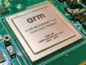 Arm 財報顯示權利金營收創單季新高 採用 Arm 架構設計晶片累積出貨量已達 2400 億組-職人選物