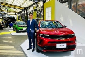 Opel 在台展示全新 Mokka 系列車款、首款電動車 Mokka-eMokka 系列 預售價格為新台幣 103.9 萬元起跳,Mokka-e 預接單價格為新台幣 139.9 萬元-職人選物