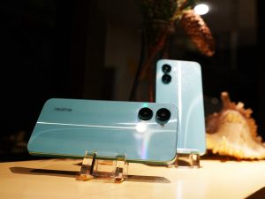 realme 推出 realme C33 入門智慧手機,強調美型設計與 5,000 元級距搭載 50MP AI 相機-職人選物