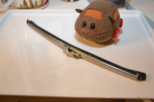 修車吧：雨刷規格選購，如何自換雨刷膠條、跳動、刮不乾淨怎麼處理？-職人選物