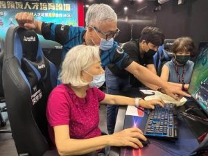 年齡超過62歲 弘光尚青電競隊目標英雄聯盟打爆遊戲實況主-職人選物