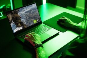 搭載 GeForce RTX 4080 筆電效能曝光,比 RTX 3080 筆電高出 20% 效能-職人選物