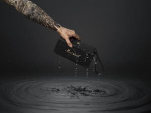 Marshall 推出 Marshall Middleton 攜帶喇叭,搭載 4 單體營造 360 度環繞音效-職人選物