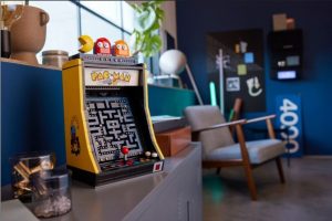 PAC-MAN 43 週年 樂高與萬代南夢宮推出紀念版積木機台-職人選物