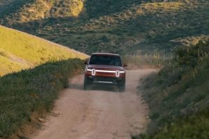 Tesla 充電樁開放使用 吸引通用、福特、Rivian加入-職人選物