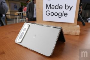 Google 聯手 iFixit Pixel Fold 成首款可自助維修的螢幕可凹折手機-職人選物