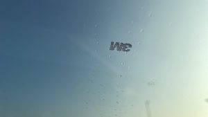 公路總局納管汽車隔熱紙透光率 先從小黃計程車下手用儀器檢測-職人選物