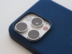 蘋果iPhone 16 Pro Max據稱將換上雙層電晶體技術的Sony IMX903 48MP感光元件-職人選物