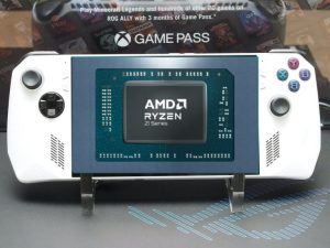 AMD Ryzen Z1 Extream 受架構與製程雙重加持,以 15W TDP 具備與 Intel Core i9-9900K 相近的效能-職人選物