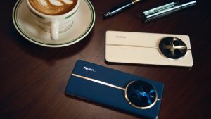 realme 12 Pro+搭載潛望長焦鏡頭免兩萬,名錶級外型與奧斯卡攝影師調校影像內外皆美-職人選物