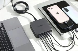 綠聯推出通過BSMI的200W多功能充電器,單埠最高輸出100W、具6個USB充電孔-職人選物