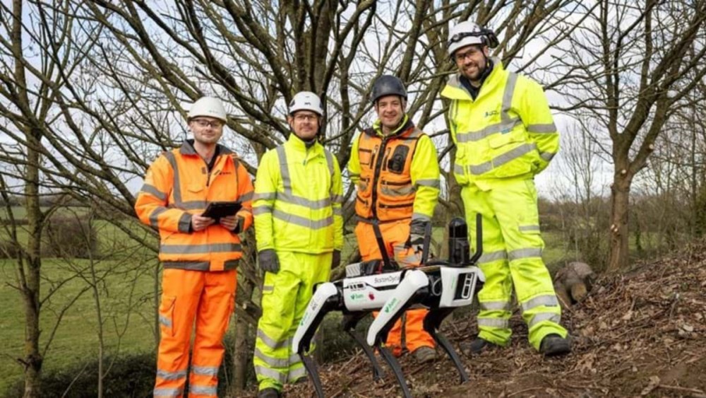 英國高速公路局啟用四足機器人進行路況檢查 - 職人選物-職人選物