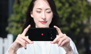 徠卡公布日本市場專屬Leitz Phone 3智慧手機,採雙主鏡可模擬經典鏡頭散景-職人選物