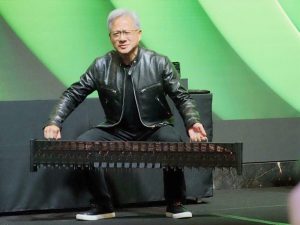COMPUTEX 2024：NVIDIA執行長笑看市場競爭：NVIDIA是前瞻技術逐夢者、多項私有技術已化為產業標準-職人選物