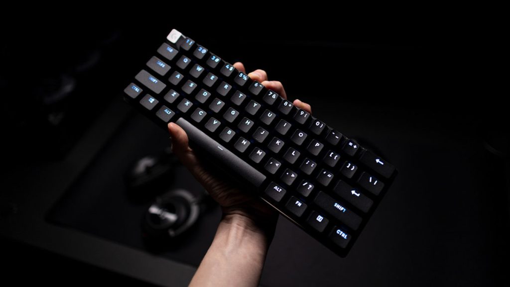 羅技Logitech G推出PRO X60無方向鍵緊湊機械式鍵盤，鎖定FPS玩家市場 - 職人選物-職人選物