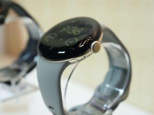 傳Google已在測試基於Android 15的WearOS 5.1,使WearOS更新週期更貼近Android-職人選物