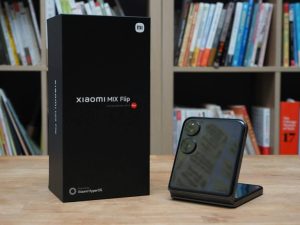 小米Xiaomi Mix Flip摺疊手機評測,頂規效能、徠卡影像、大電池誓不當美麗小廢物-職人選物
