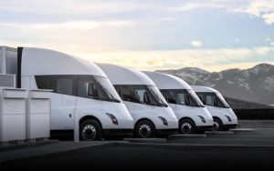 Tesla Semi 電動貨卡產線擴建中 2025 年產能目標 5 萬輛-職人選物