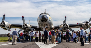 歷史上首架空軍一號的修復工程正在進行中-職人選物