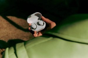 Bose 推出新款 QuietComfort Earbuds 和 Smart Soundbar 耳機可當後置喇叭-職人選物