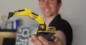 1:64搖控怪手 實現在花園裡挖呀挖呀挖-職人選物