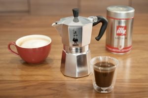 你聽過摩卡壺嗎?它是我家的長駐家電!每天早上都能快速沖出義式咖啡-職人選物