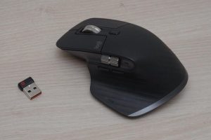 Tim Cook大方表示他的主力滑鼠是羅技MX Matser 3而非Magic Mouse或Magic Trackpad-職人選物