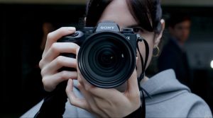 Sony第二代攝、錄全能數位機皇A1 II登場，採A9 III機身機構與搭載增強AI處理器-職人選物