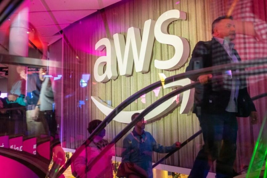 AWS 簡化資料中心架構 平衡 AI 運算效能與節能需求 - 職人選物-職人選物
